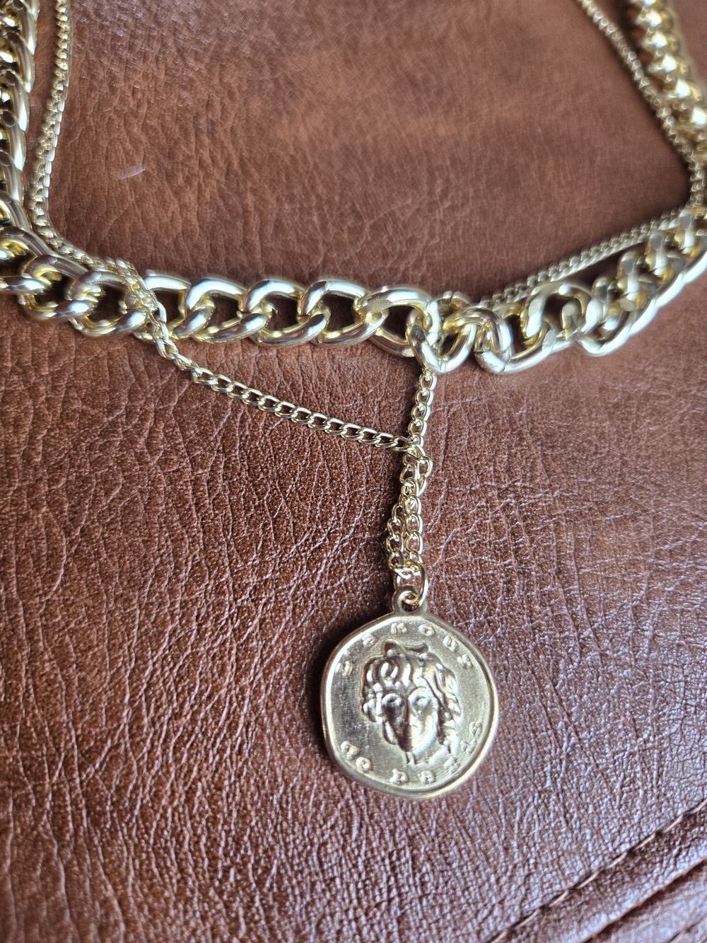 Gold Layered Coin Pendant Choker Necklace - Picture 4 of 8